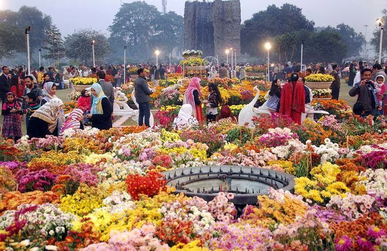 Read more about the article SPRING FESTIVALS IN PAKISTAN