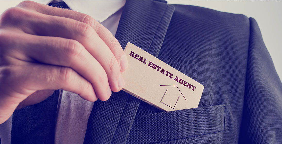Read more about the article HOW TO CHOOSE A REAL ESTATE AGENT?